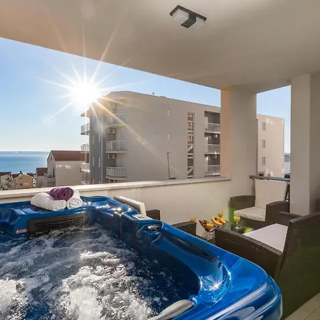Luxury Apartman Sky With Sea View And Whirlpool Makarska Buitenkant foto