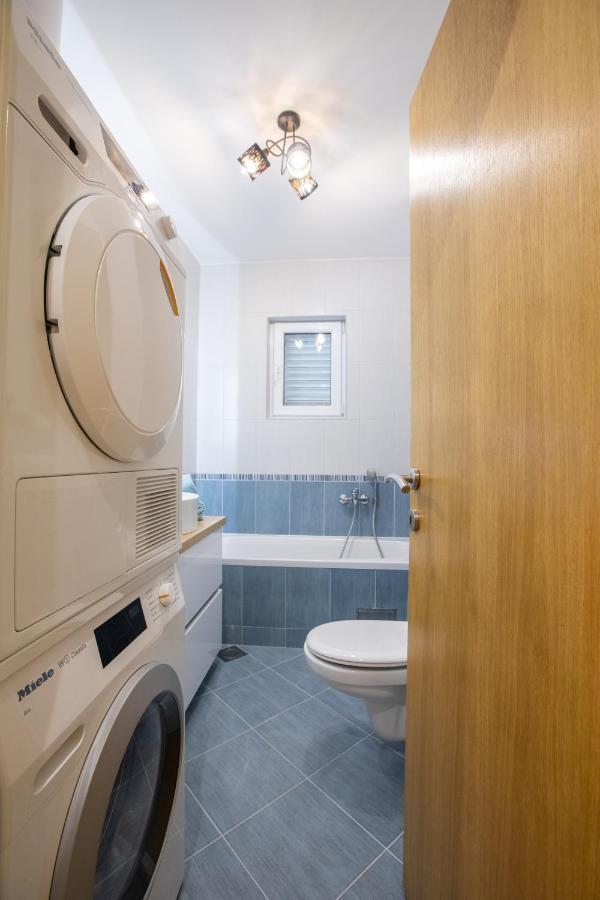 Luxury Sky With Sea View And Whirlpool Makarska