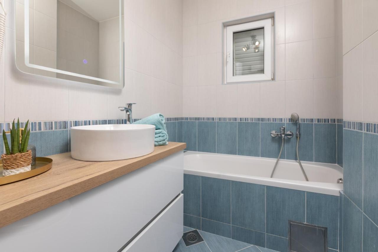 Luxury Sky With Sea View And Whirlpool * Makarska