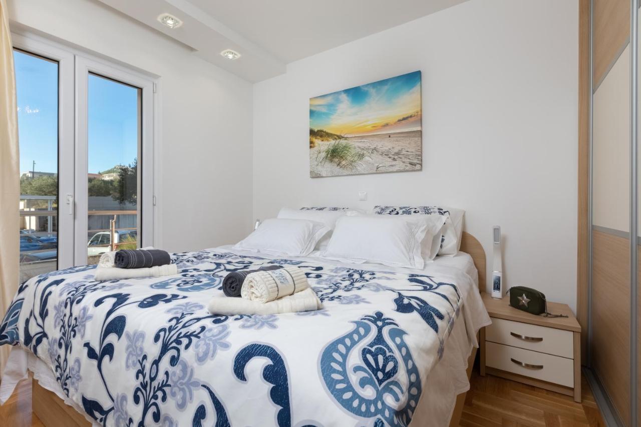 Apartment Luxury Sky With Sea View And Whirlpool Makarska