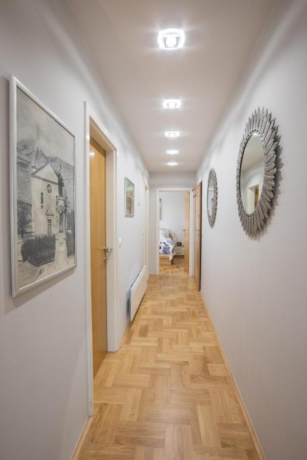 Apartment Luxury Sky With Sea View And Whirlpool Makarska